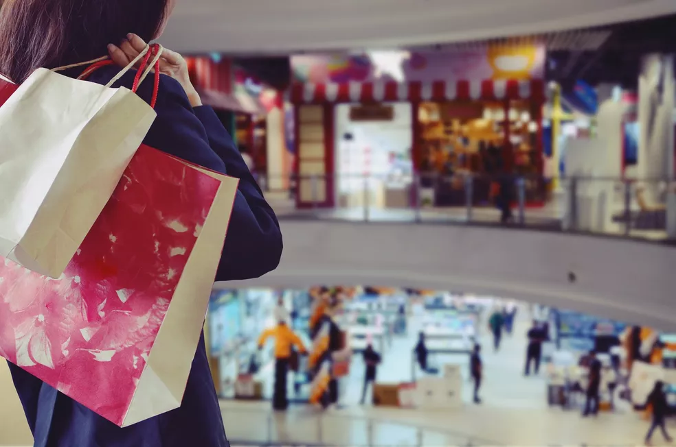 Comportamento do consumidor muda e lojas físicas viram vitrines para compras na internet